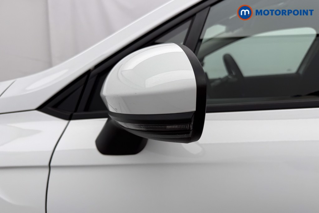 Renault Clio Iconic Automatic Petrol-Electric Hybrid Hatchback - Stock Number (1653369) - 19th supplementary image