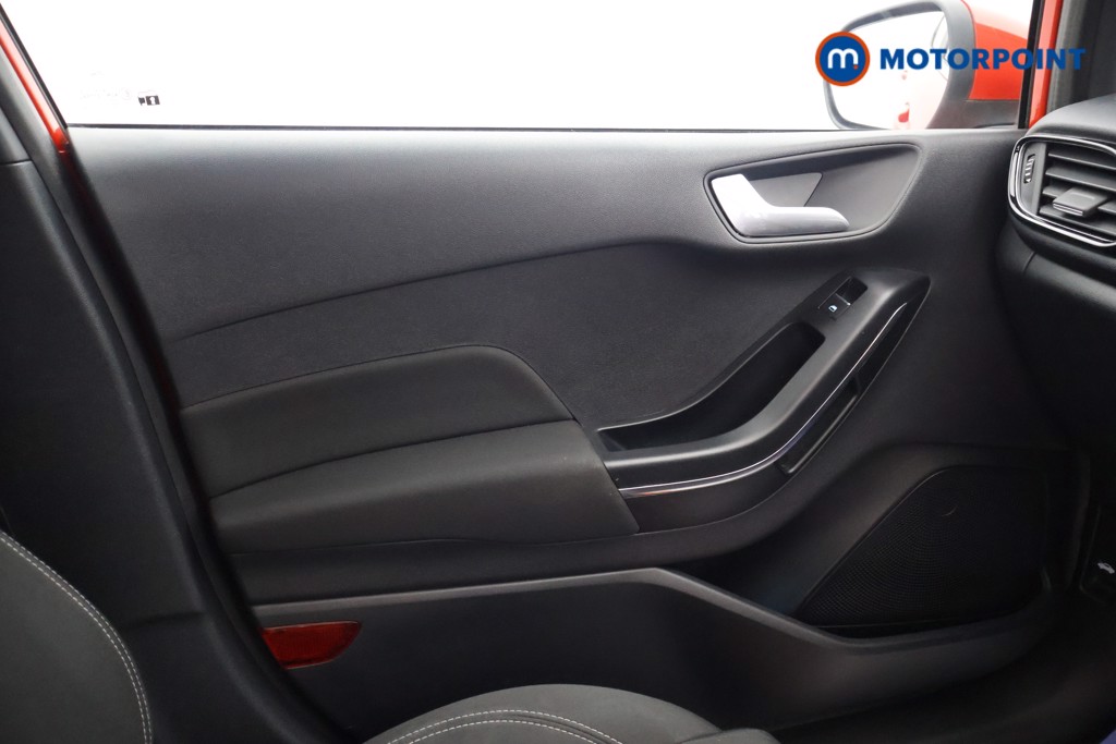 Ford Fiesta Titanium Manual Petrol Hatchback - Stock Number (1653817) - 11th supplementary image