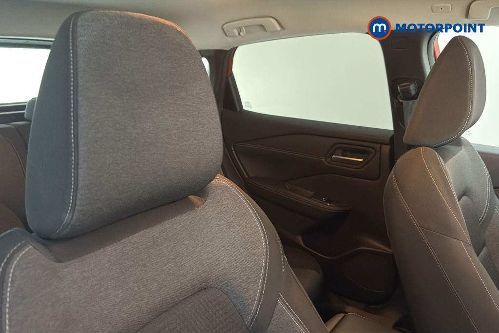 Nissan Qashqai N-Connecta Automatic Petrol-Electric Hybrid SUV - Stock Number (1653952) - 23rd supplementary image
