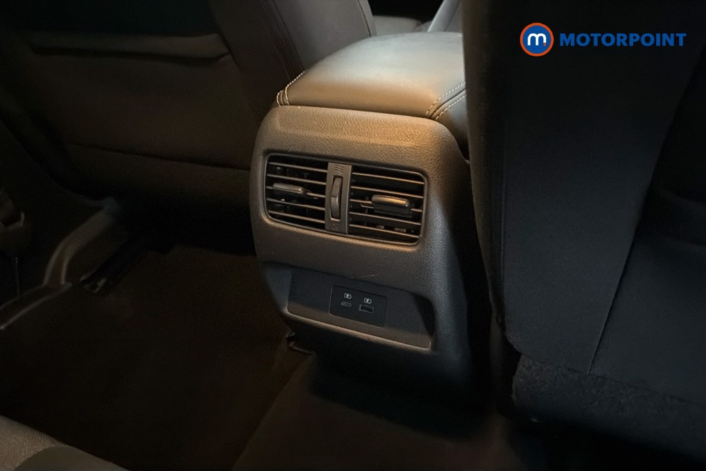 Nissan Qashqai N-Connecta Automatic Petrol-Electric Hybrid SUV - Stock Number (1653952) - 30th supplementary image