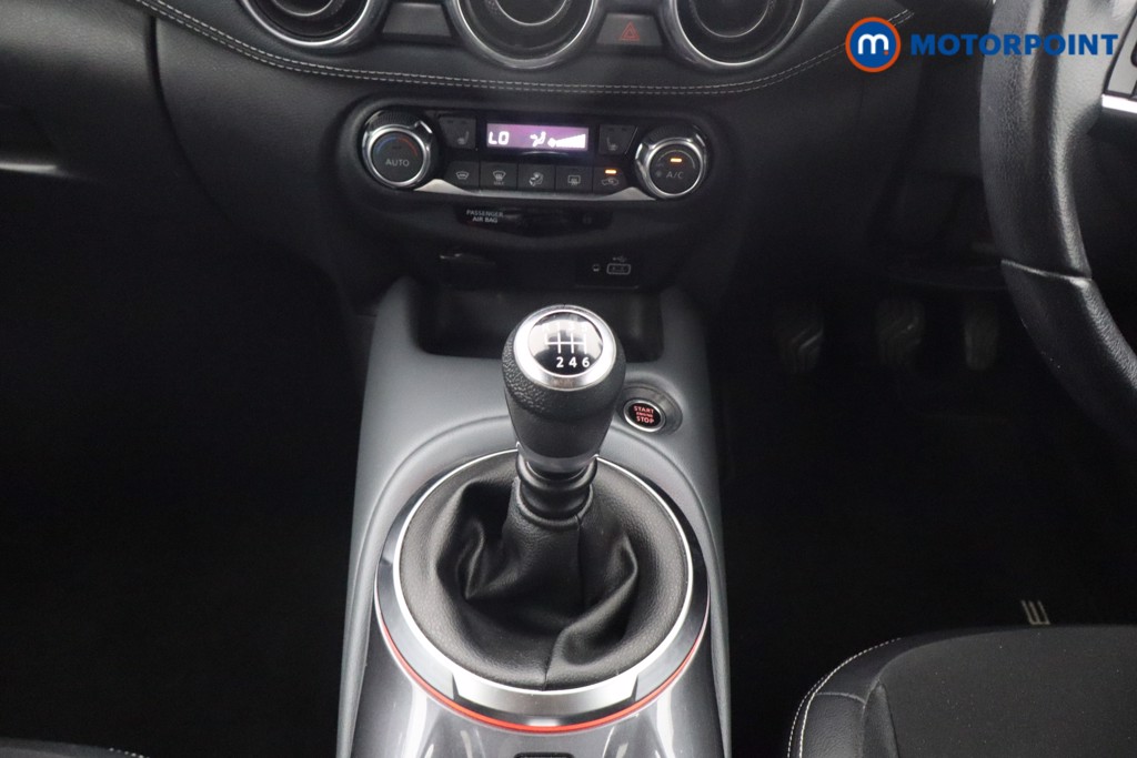 Nissan Juke Tekna Manual Petrol SUV - Stock Number (1654063) - 5th supplementary image