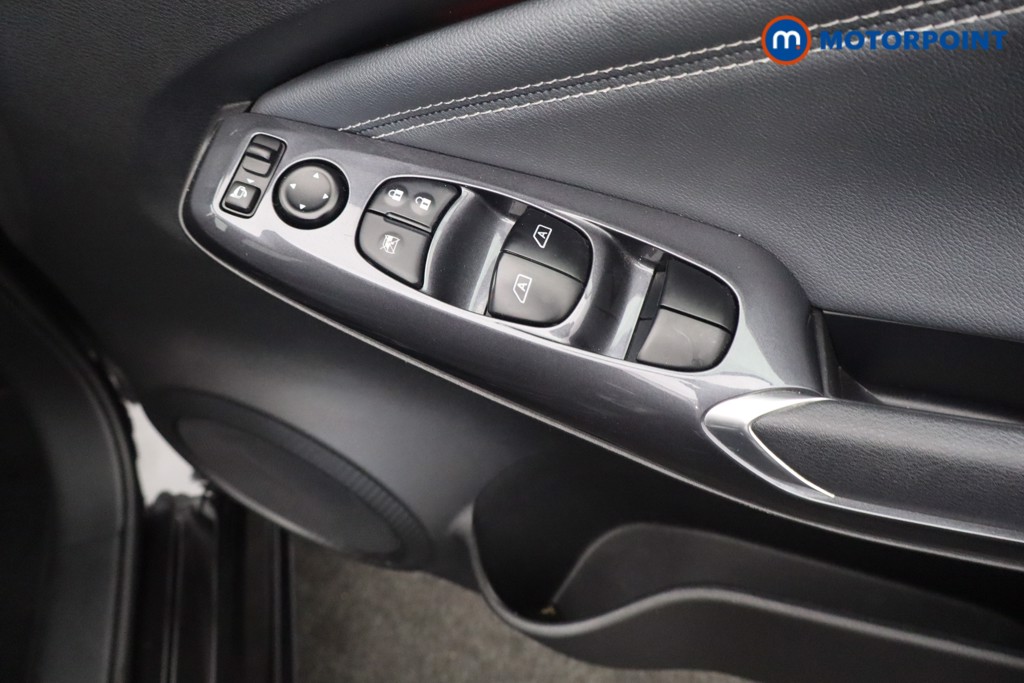 Nissan Juke Tekna Manual Petrol SUV - Stock Number (1654063) - 16th supplementary image