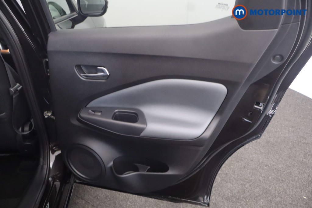 Nissan Juke Tekna Manual Petrol SUV - Stock Number (1654063) - 20th supplementary image