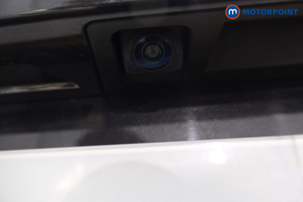 Nissan Juke Tekna Manual Petrol SUV - Stock Number (1654063) - 39th supplementary image