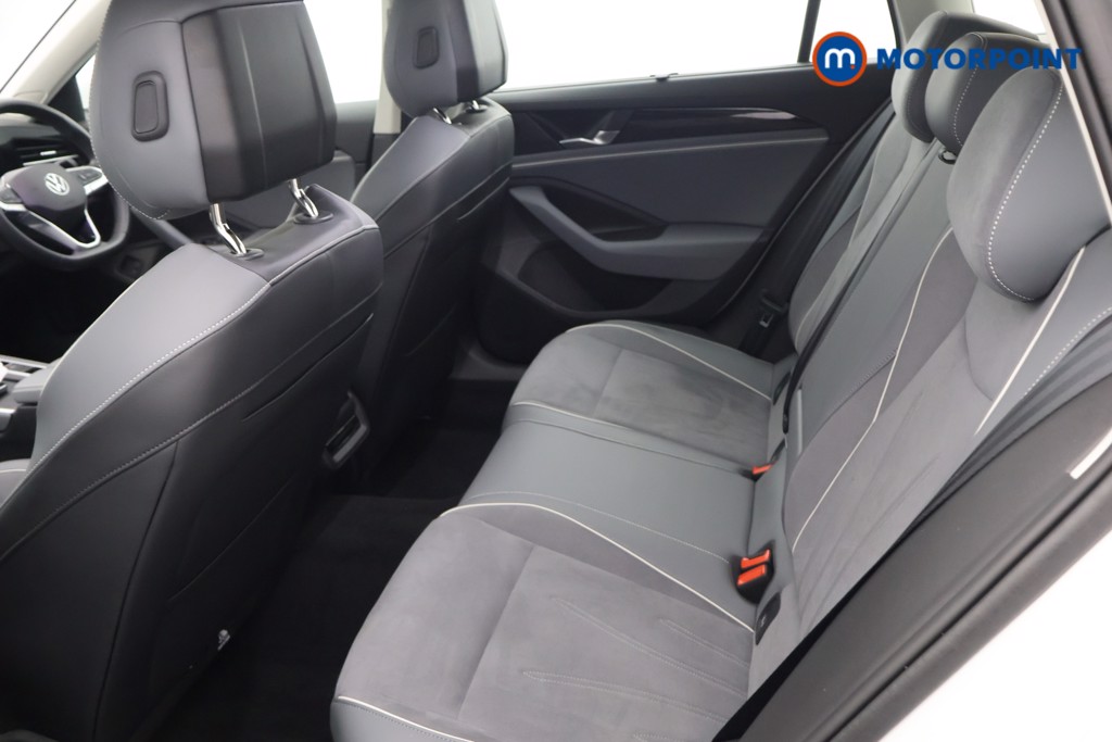Volkswagen Passat Life Automatic Petrol Plug-In Hybrid Estate - Stock Number (1654189) - 22nd supplementary image
