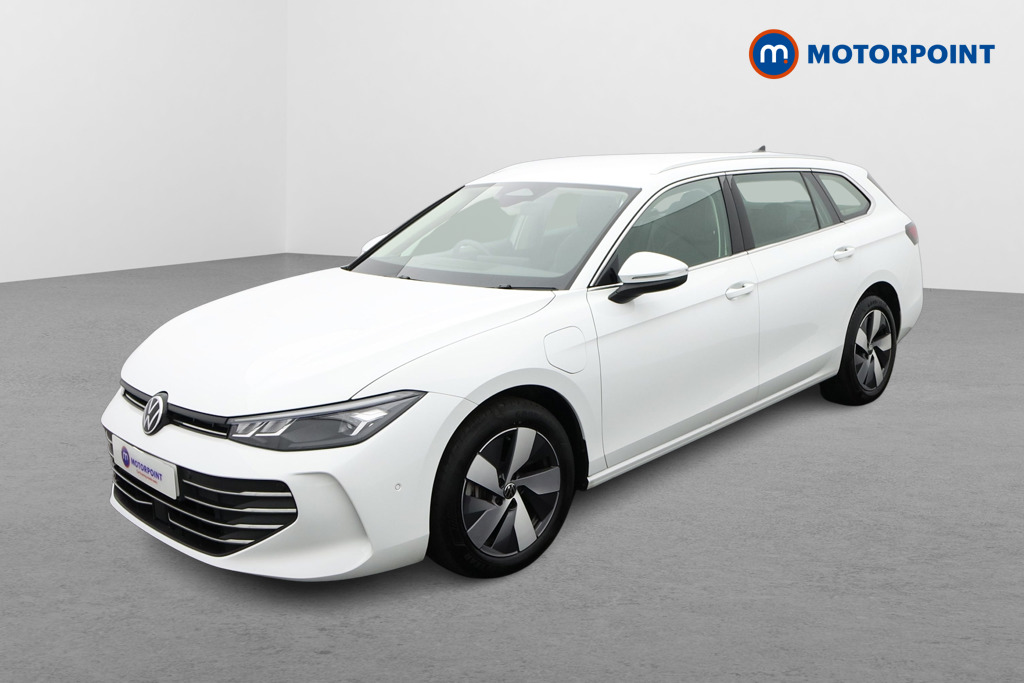 Volkswagen Passat Life Automatic Petrol Plug-In Hybrid Estate - Stock Number (1654189) - Passenger side front corner