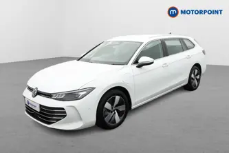 Volkswagen Passat Life Automatic Petrol Plug-In Hybrid Estate - Stock Number (1654189) - Passenger side front corner