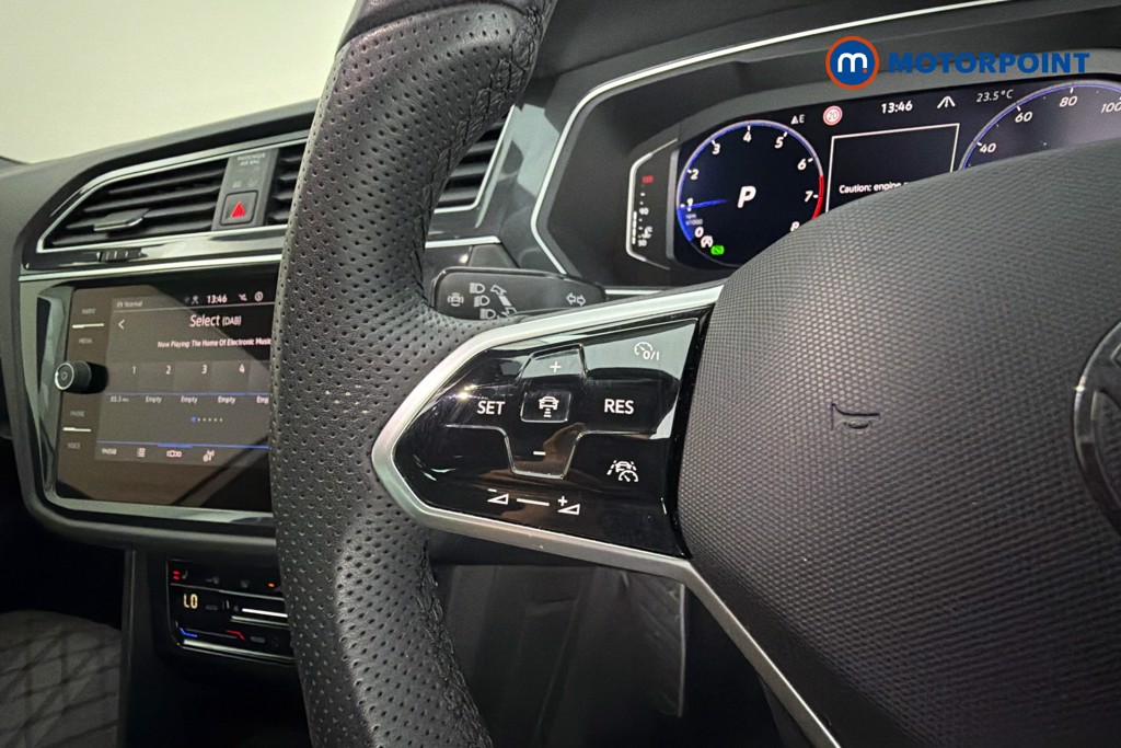 Volkswagen Tiguan R-Line Automatic Petrol SUV - Stock Number (1654210) - 3rd supplementary image