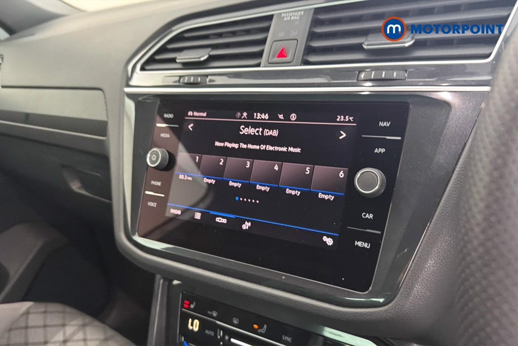 Volkswagen Tiguan R-Line Automatic Petrol SUV - Stock Number (1654210) - 9th supplementary image
