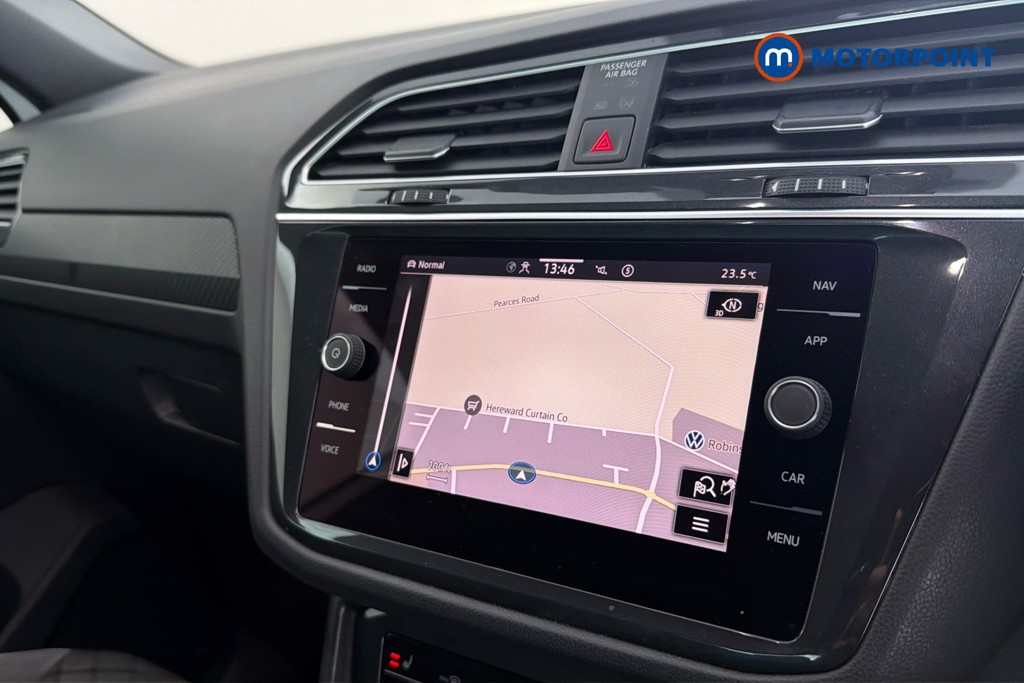 Volkswagen Tiguan R-Line Automatic Petrol SUV - Stock Number (1654210) - 10th supplementary image