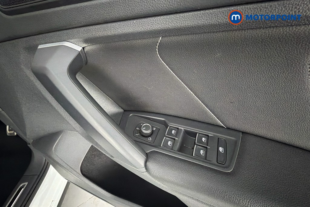 Volkswagen Tiguan R-Line Automatic Petrol SUV - Stock Number (1654210) - 20th supplementary image