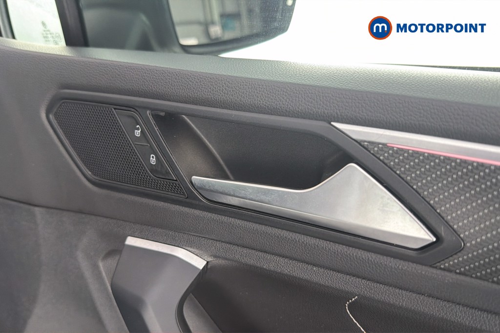 Volkswagen Tiguan R-Line Automatic Petrol SUV - Stock Number (1654210) - 42nd supplementary image