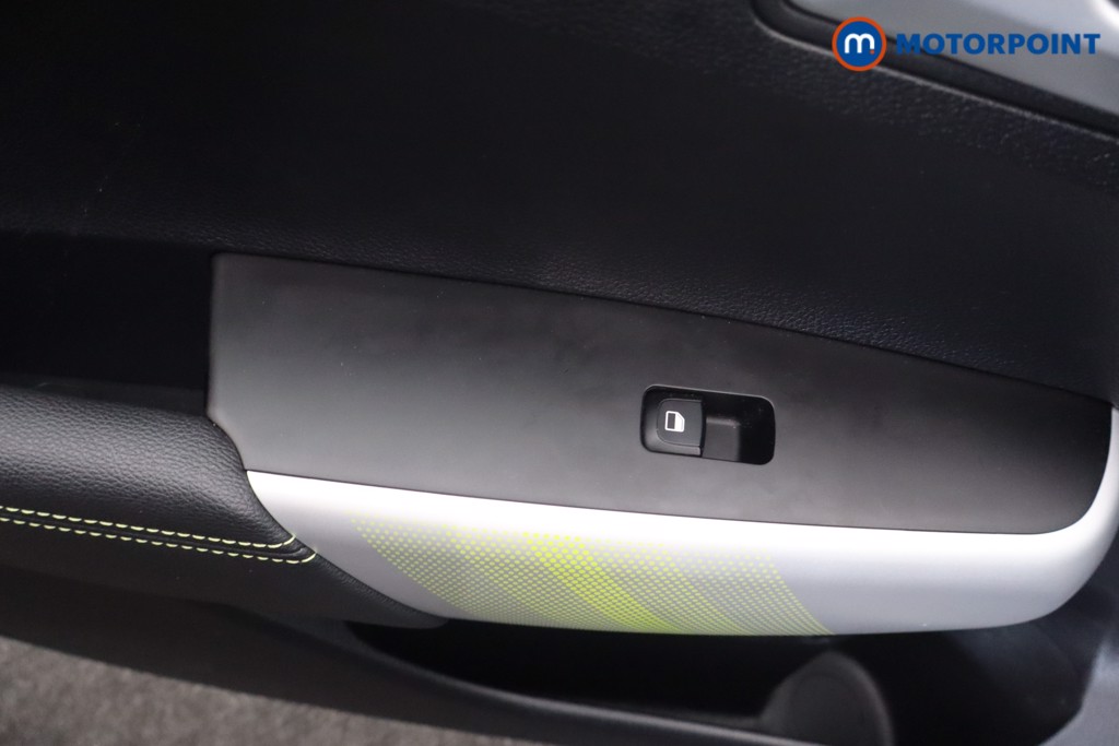 KIA Picanto X-Line S Automatic Petrol Hatchback - Stock Number (1654552) - 30th supplementary image