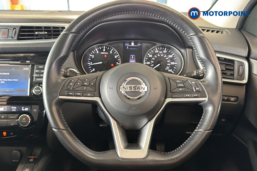 Nissan Qashqai N-Connecta Manual Petrol SUV - Stock Number (1654766) - 2nd supplementary image