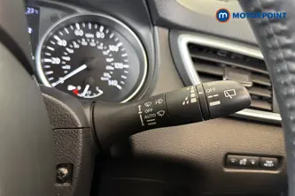 Nissan Qashqai N-Connecta Manual Petrol SUV - Stock Number (1654766) - 6th supplementary image