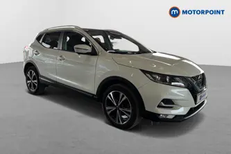 Nissan Qashqai N-Connecta Manual Petrol SUV - Stock Number (1654766) - Drivers side front corner