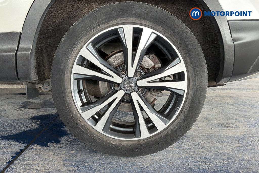 Nissan Qashqai N-Connecta Manual Petrol SUV - Stock Number (1654766) - 45th supplementary image