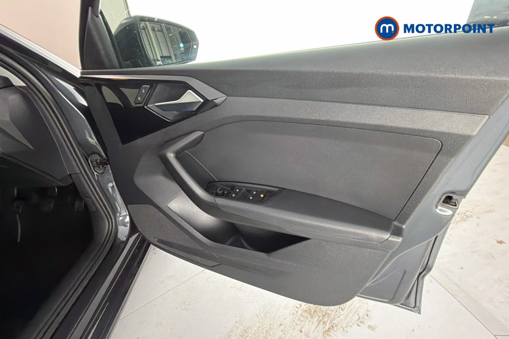 Audi A1 Technik Manual Petrol Hatchback - Stock Number (1655132) - 19th supplementary image