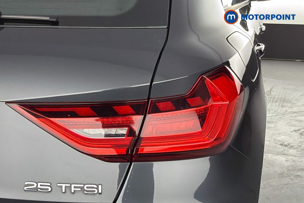 Audi A1 Technik Manual Petrol Hatchback - Stock Number (1655132) - 38th supplementary image