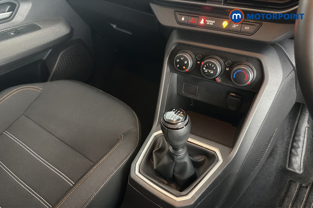 Dacia Sandero Stepway Expression Manual Petrol Hatchback - Stock Number (1610225) - 15th supplementary image