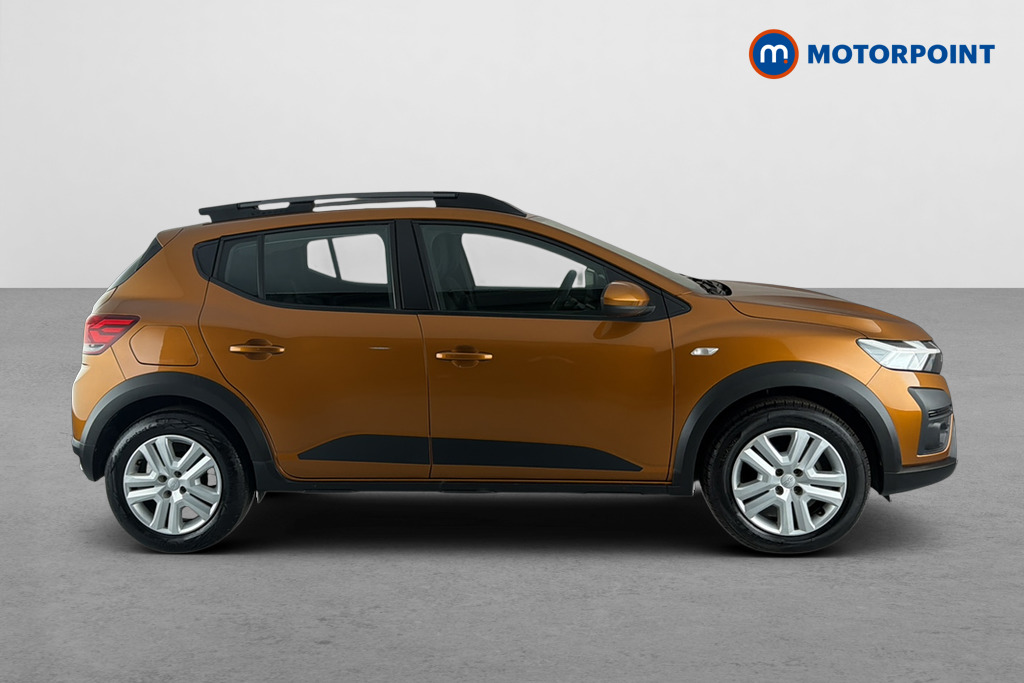 Dacia Sandero Stepway Expression Manual Petrol Hatchback - Stock Number (1610225) - Passenger side