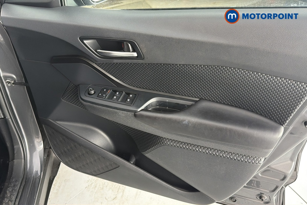 Toyota C-Hr Icon Manual Petrol SUV - Stock Number (1633010) - 18th supplementary image