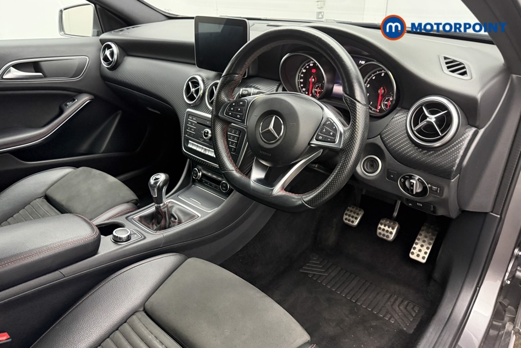 Mercedes-Benz A Class Amg Line Manual Petrol Hatchback - Stock Number (1635118) - 6th supplementary image