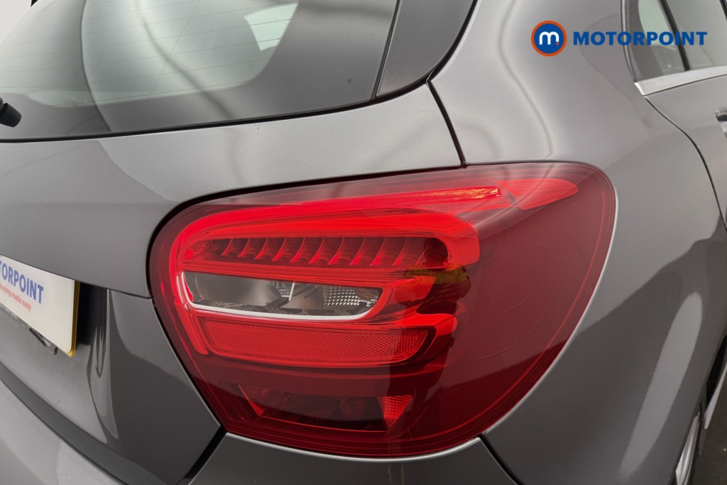 Mercedes-Benz A Class Amg Line Manual Petrol Hatchback - Stock Number (1635118) - 18th supplementary image