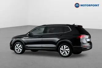 Volkswagen Tiguan Allspace Life Manual Petrol SUV - Stock Number (1635924) - Passenger side front corner
