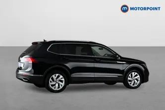 Volkswagen Tiguan Allspace Life Manual Petrol SUV - Stock Number (1635924) - Rear bumper