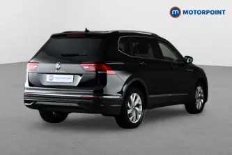 Volkswagen Tiguan Allspace Life Manual Petrol SUV - Stock Number (1635924) - Passenger side rear corner
