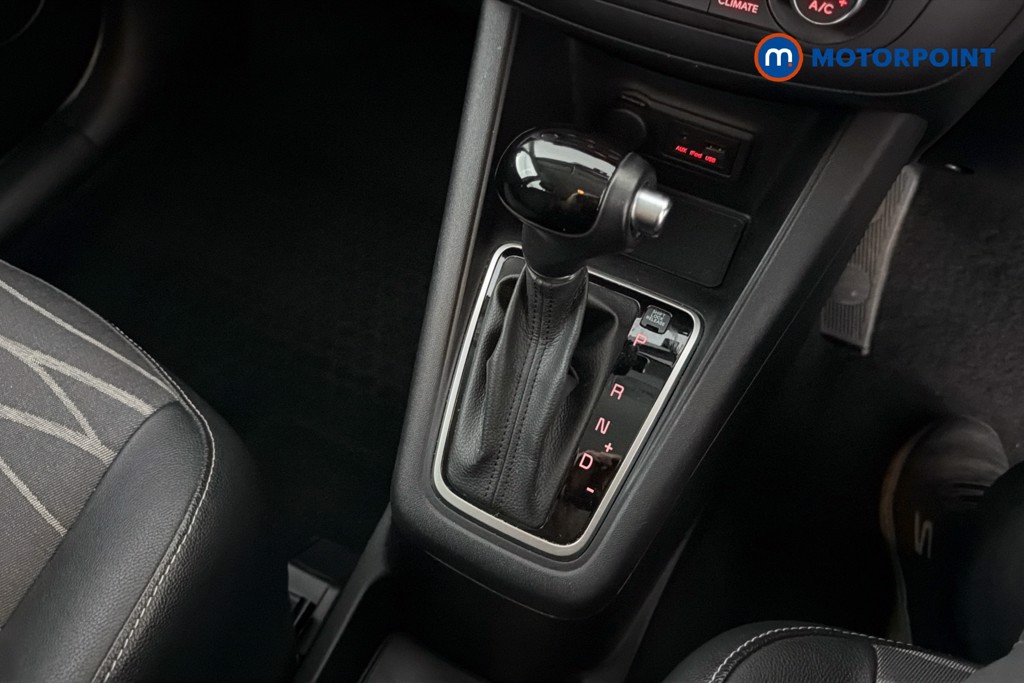 KIA Venga 3 Automatic Petrol People Carrier - Stock Number (1639456) - 15th supplementary image