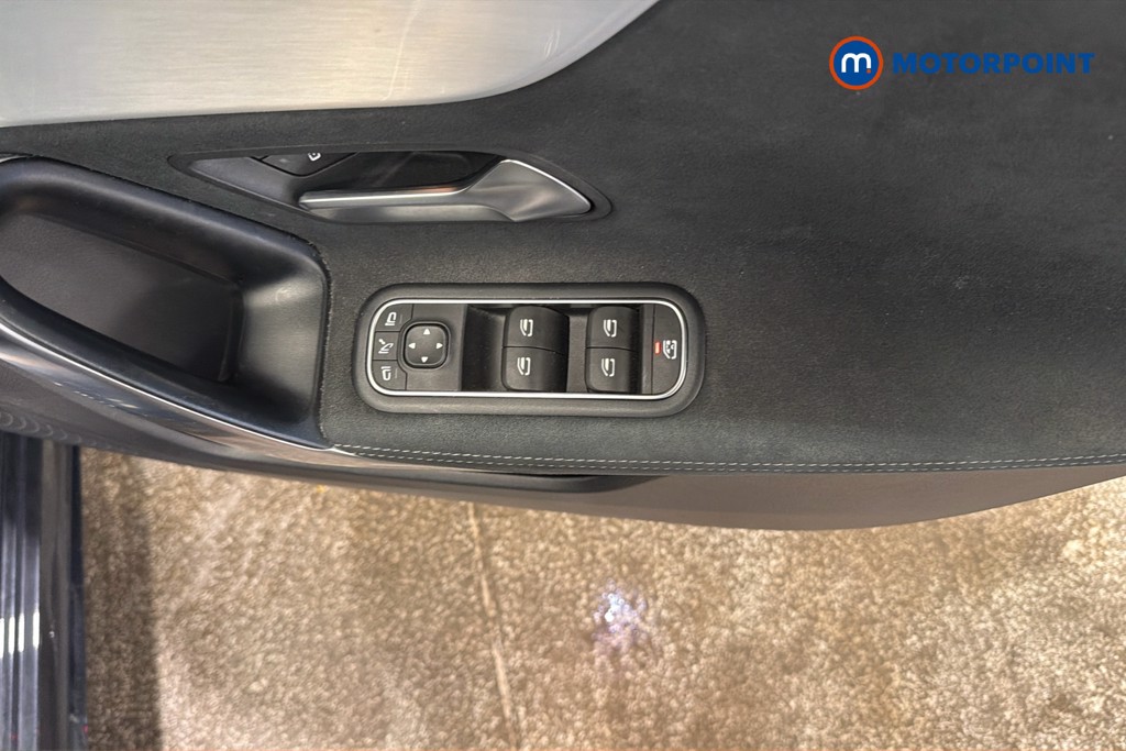 Mercedes-Benz A Class Amg Line Executive Edition Automatic Petrol Hatchback - Stock Number (1640662) - 20th supplementary image