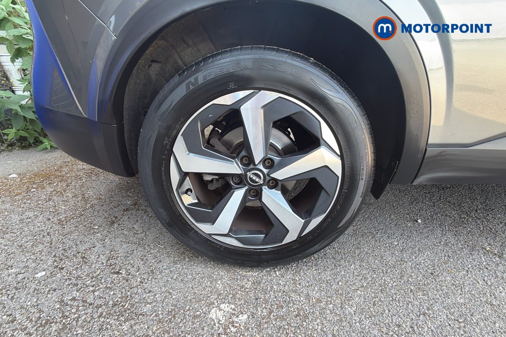 Nissan Qashqai N-Connecta Automatic Petrol SUV - Stock Number (1640865) - 35th supplementary image