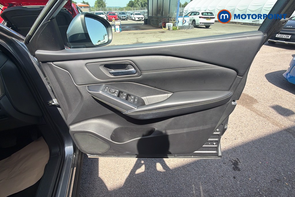 Nissan Qashqai N-Connecta Automatic Petrol SUV - Stock Number (1640865) - 37th supplementary image