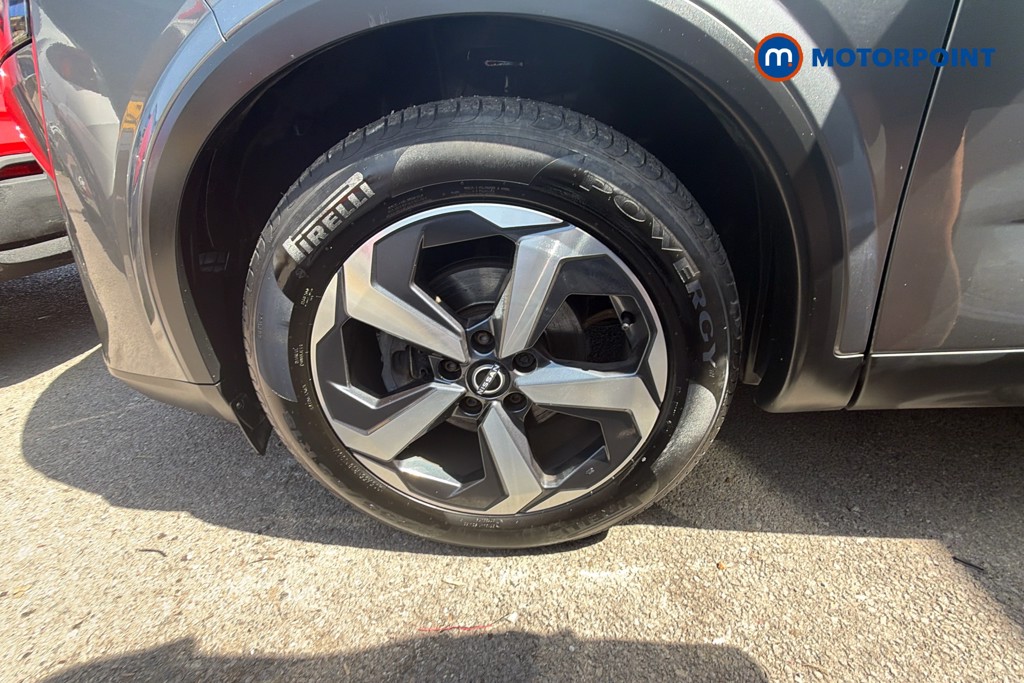 Nissan Qashqai N-Connecta Automatic Petrol SUV - Stock Number (1640865) - 41st supplementary image