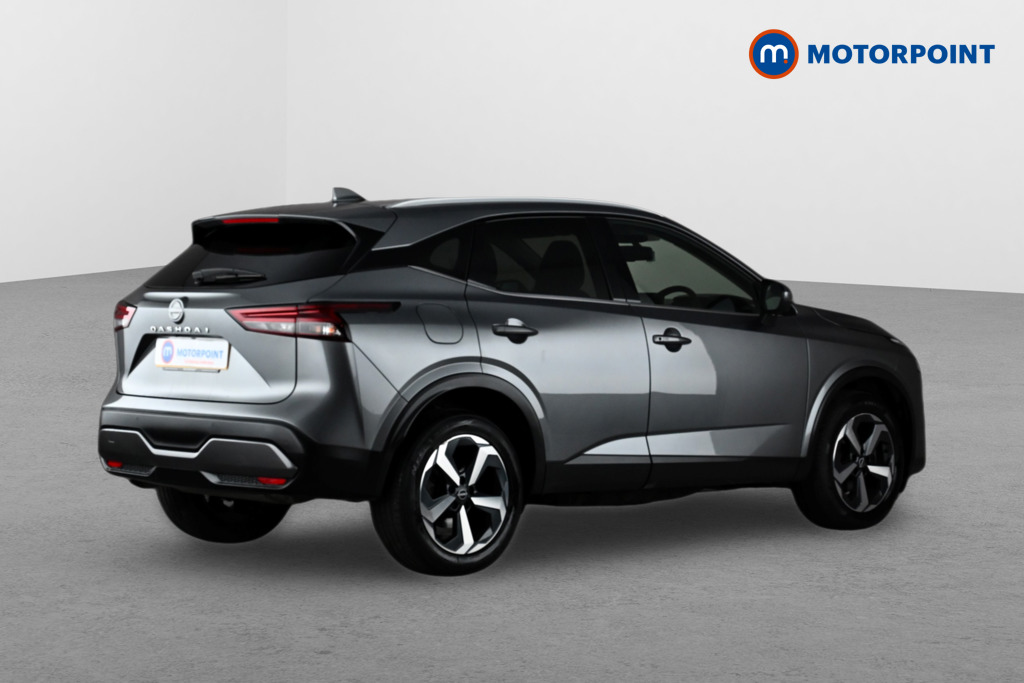 Nissan Qashqai N-Connecta Automatic Petrol SUV - Stock Number (1640865) - Drivers side rear corner