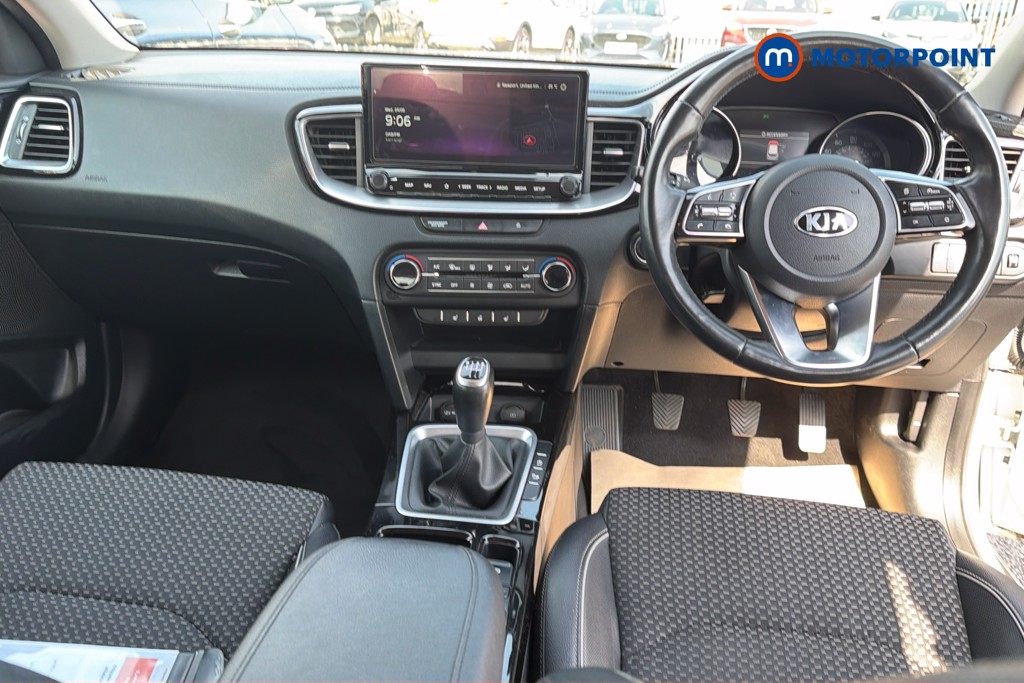 KIA Xceed 3 Manual Petrol Hatchback - Stock Number (1643722) - 1st supplementary image