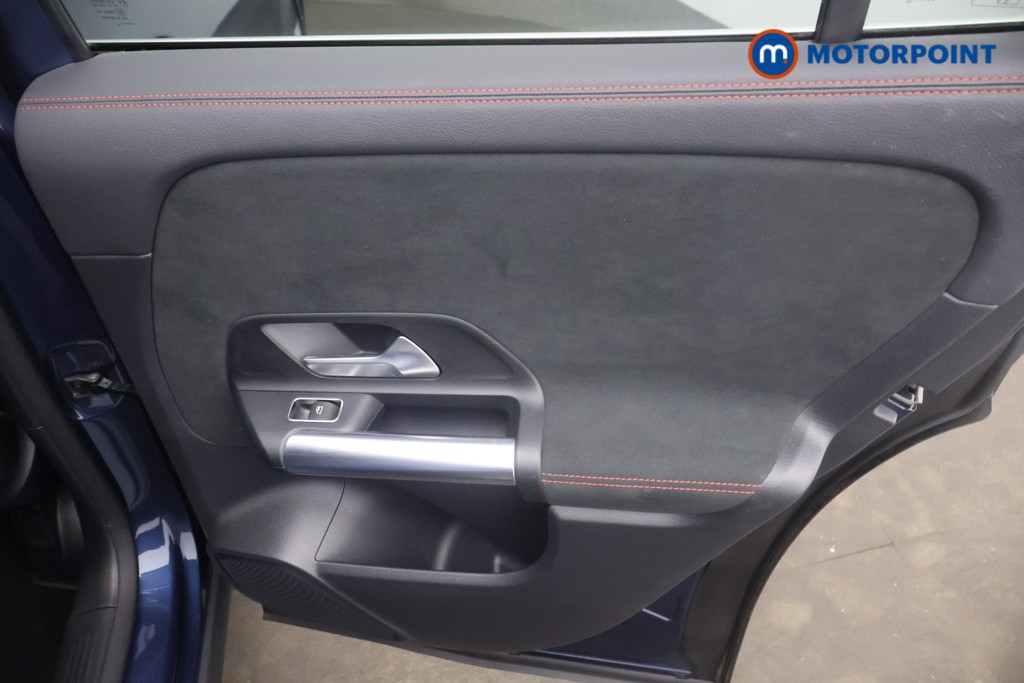Mercedes-Benz GLA Amg Line Automatic Petrol SUV - Stock Number (1644812) - 17th supplementary image
