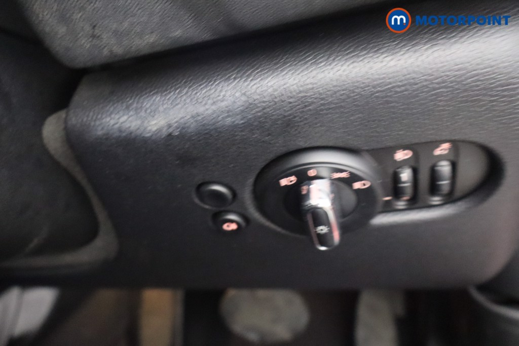 Mini Hatchback Cooper Classic Automatic Petrol Hatchback - Stock Number (1644904) - 12th supplementary image
