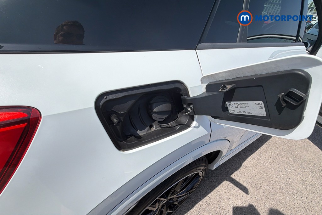Audi Q2 Black Edition Manual Petrol SUV - Stock Number (1645144) - 41st supplementary image