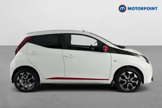 Toyota Aygo X-Trend Manual Petrol Hatchback - Stock Number (1647290) - Passenger side
