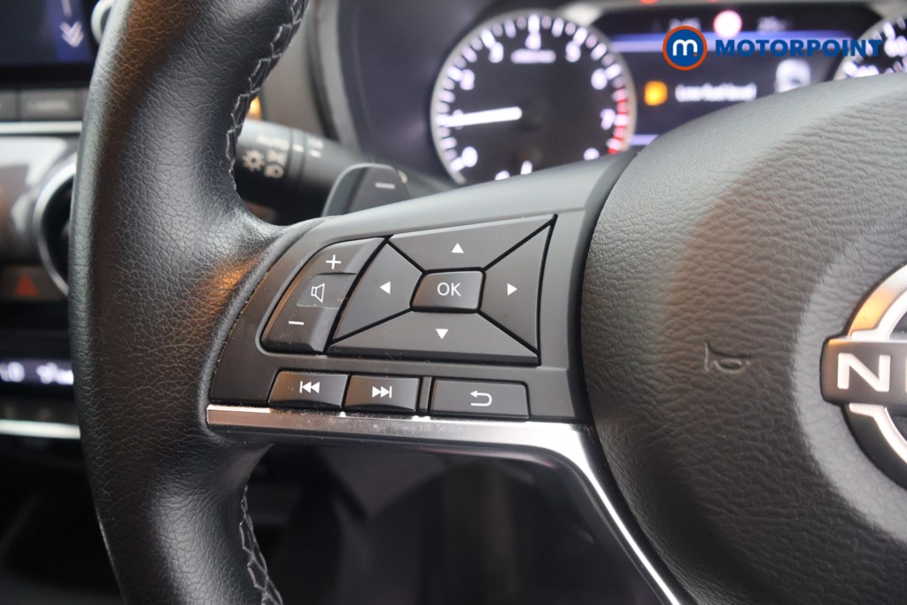 Nissan Juke N-Connecta Automatic Petrol SUV - Stock Number (1647337) - 6th supplementary image
