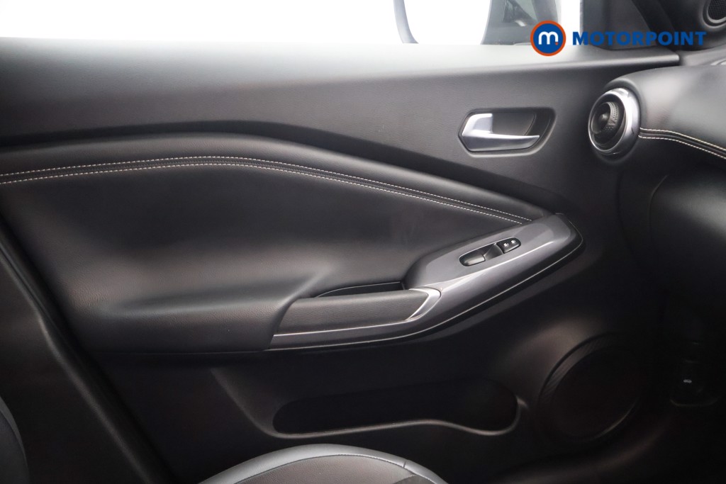 Nissan Juke N-Connecta Automatic Petrol SUV - Stock Number (1647337) - 11th supplementary image