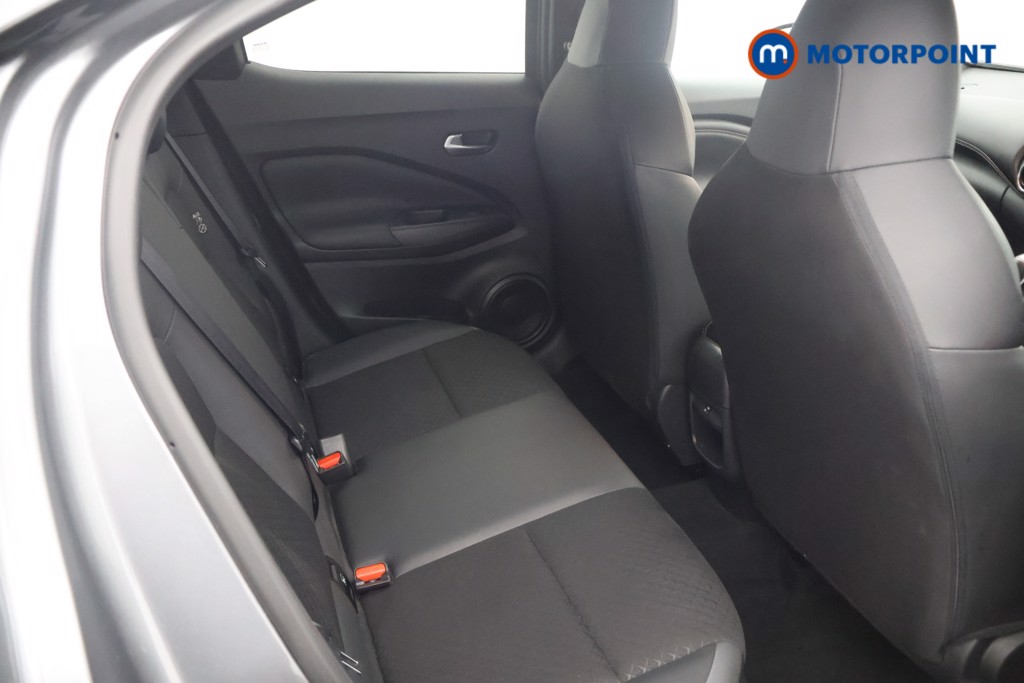 Nissan Juke N-Connecta Automatic Petrol SUV - Stock Number (1647337) - 18th supplementary image