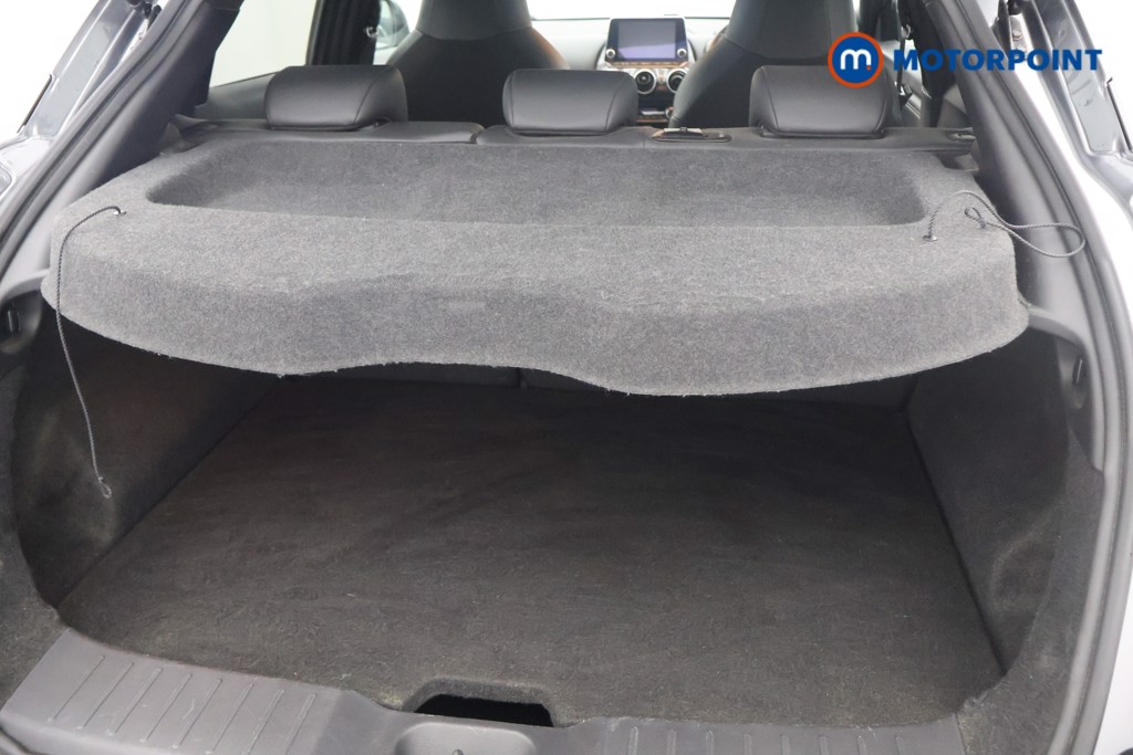 Nissan Juke N-Connecta Automatic Petrol SUV - Stock Number (1647337) - 19th supplementary image