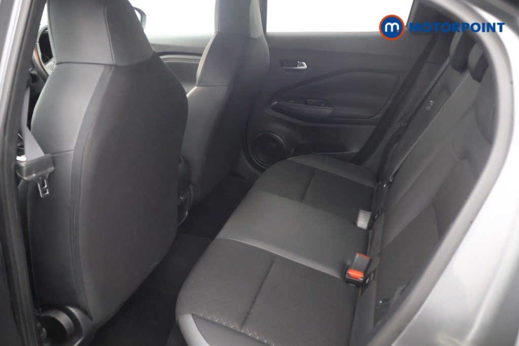 Nissan Juke N-Connecta Automatic Petrol SUV - Stock Number (1647337) - 21st supplementary image