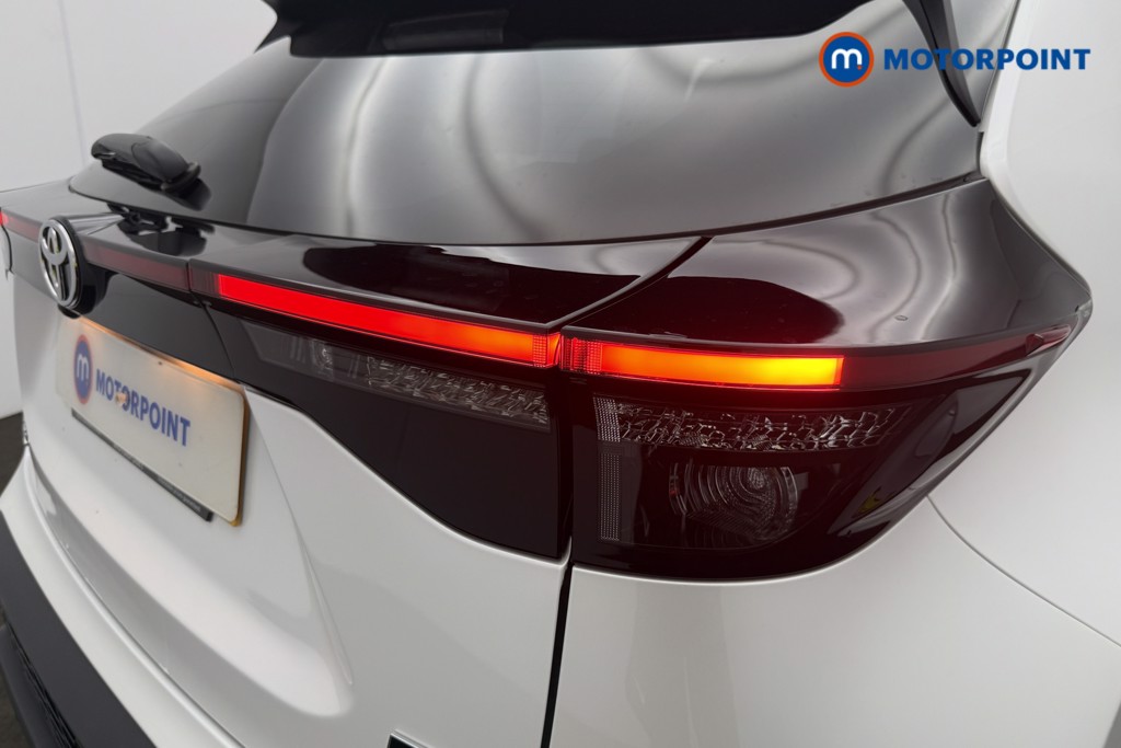 Toyota Yaris Cross Gr Sport Automatic Petrol-Electric Hybrid Estate - Stock Number (1648001) - 18th supplementary image