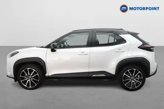 Toyota Yaris Cross Gr Sport Automatic Petrol-Electric Hybrid Estate - Stock Number (1648001) - Passenger side