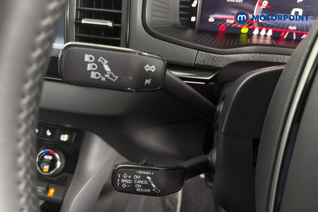 Skoda Karoq Sportline Edition Automatic Petrol SUV - Stock Number (1648035) - 6th supplementary image